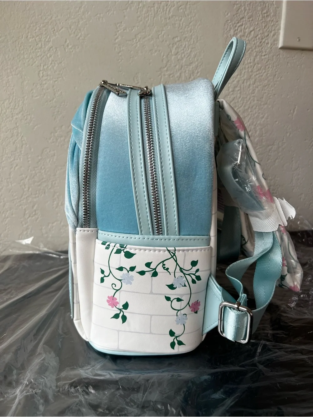 NWT Loungefly Disney Cinderella Velvet Stained Glass Portrait Mini Backpack